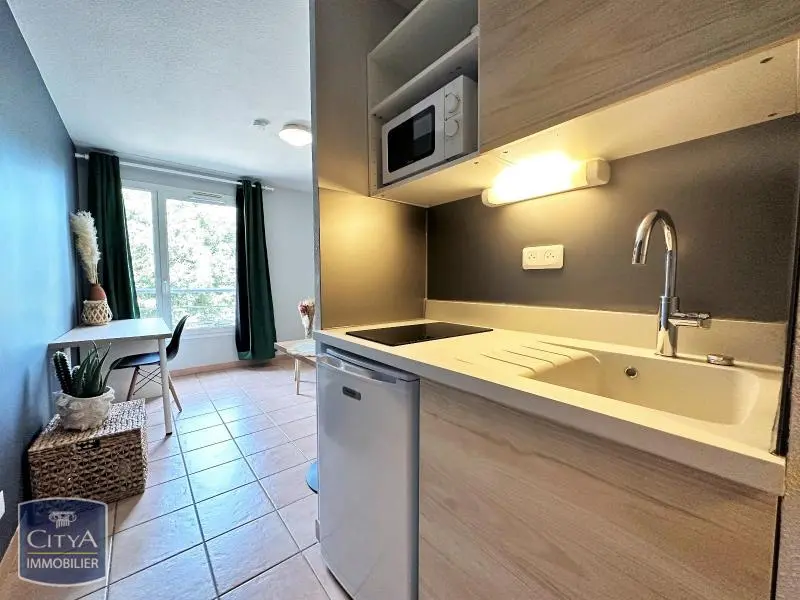 Photo 2 Appartement 1 pièce 18m²