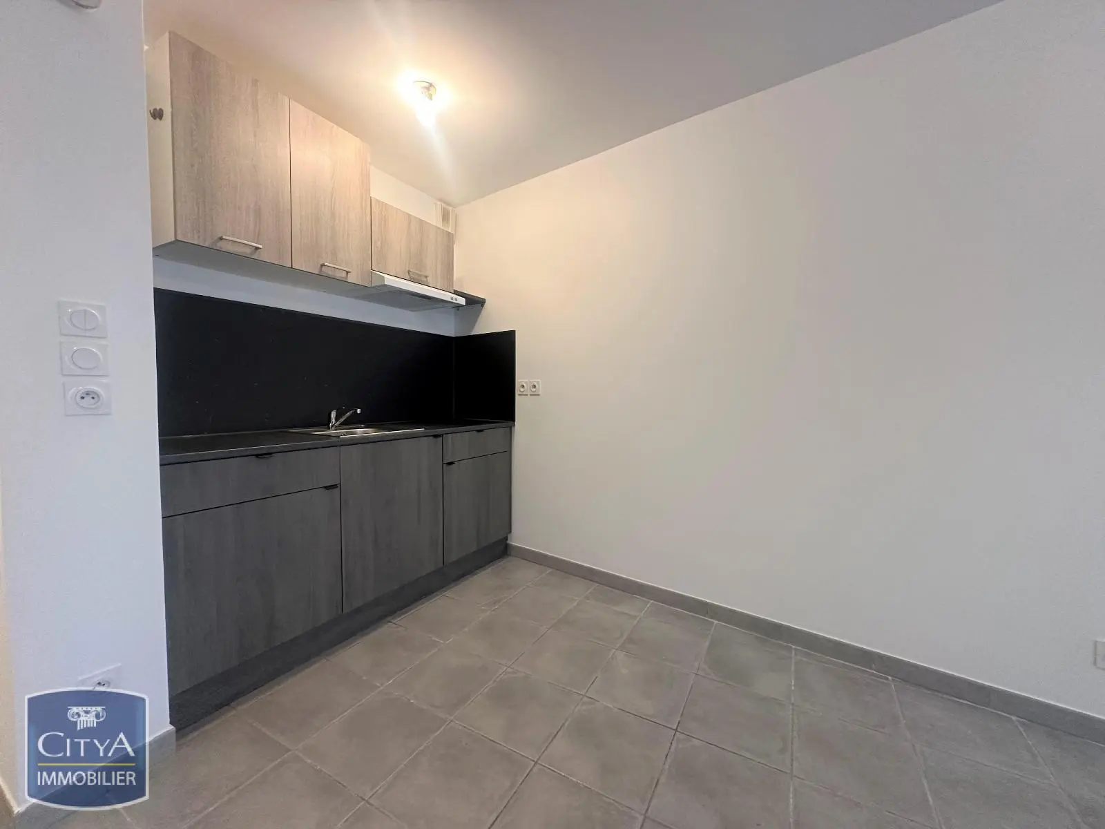 Photo 2 Appartement 1 pièce 29.27m²