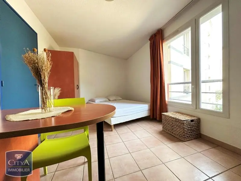 Photo 1 Appartement 1 pièce 18.88m²
