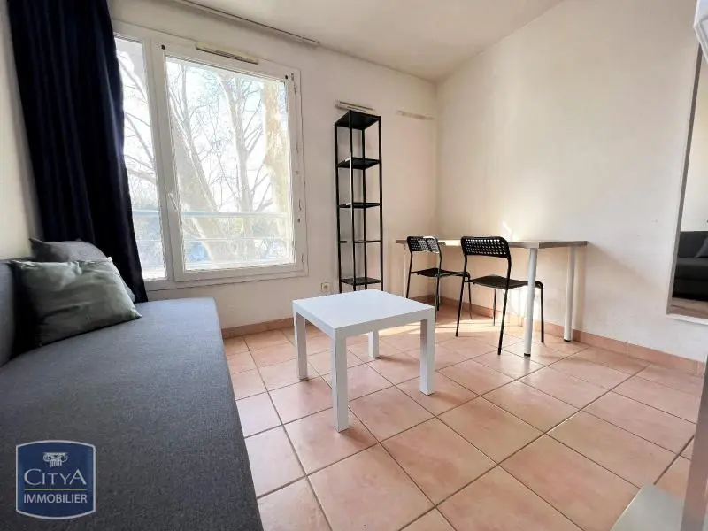 Photo 2 Appartement 1 pièce 16.75m²