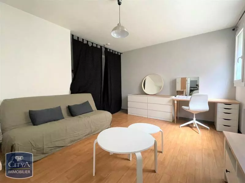 Photo 2 Appartement 1 pièce 31.11m²