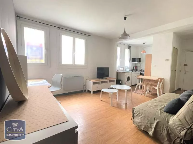 Photo 3 Appartement 1 pièce 31.11m²