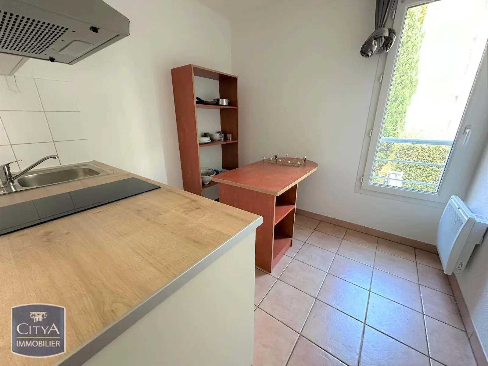 Photo 2 Appartement 1 pièce 24.56m²