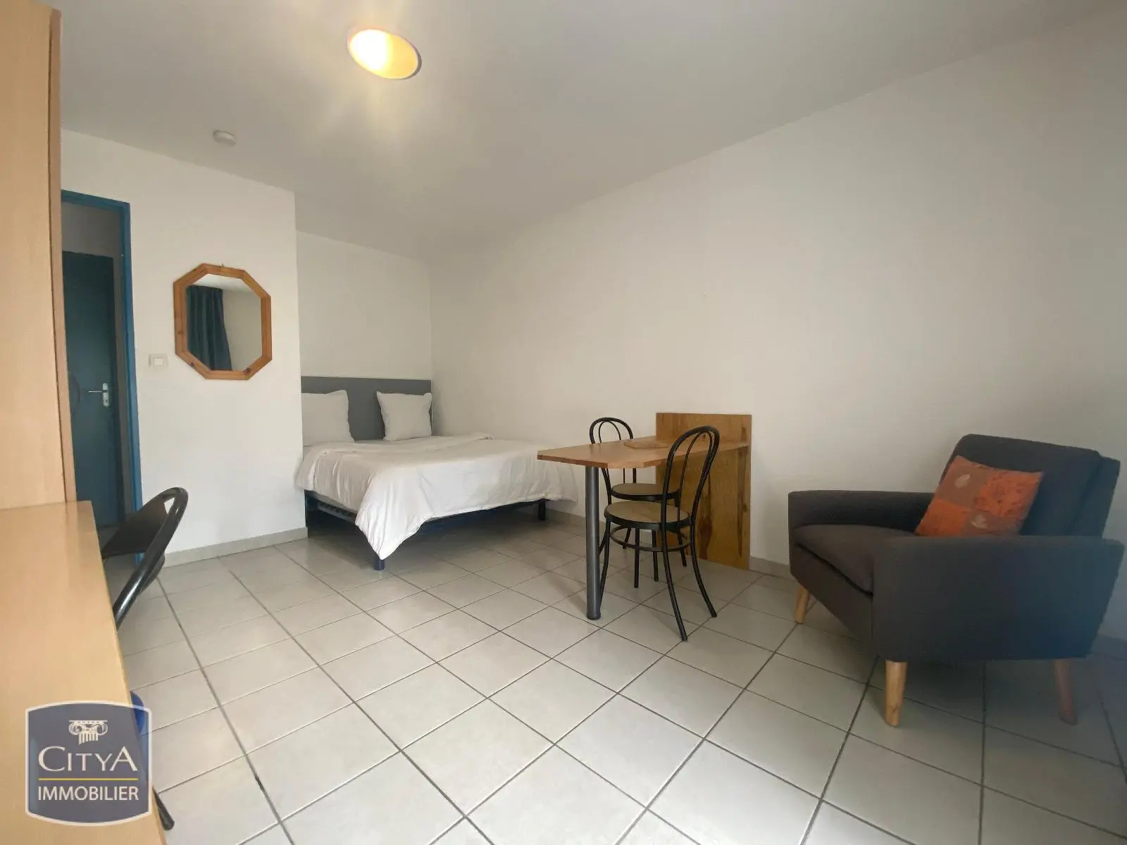 Photo 1 Appartement 1 pièce 20m²