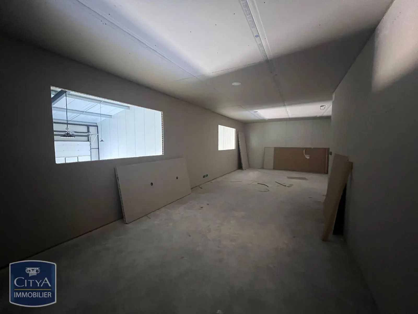 Photo 5 Local Commercial 250m²