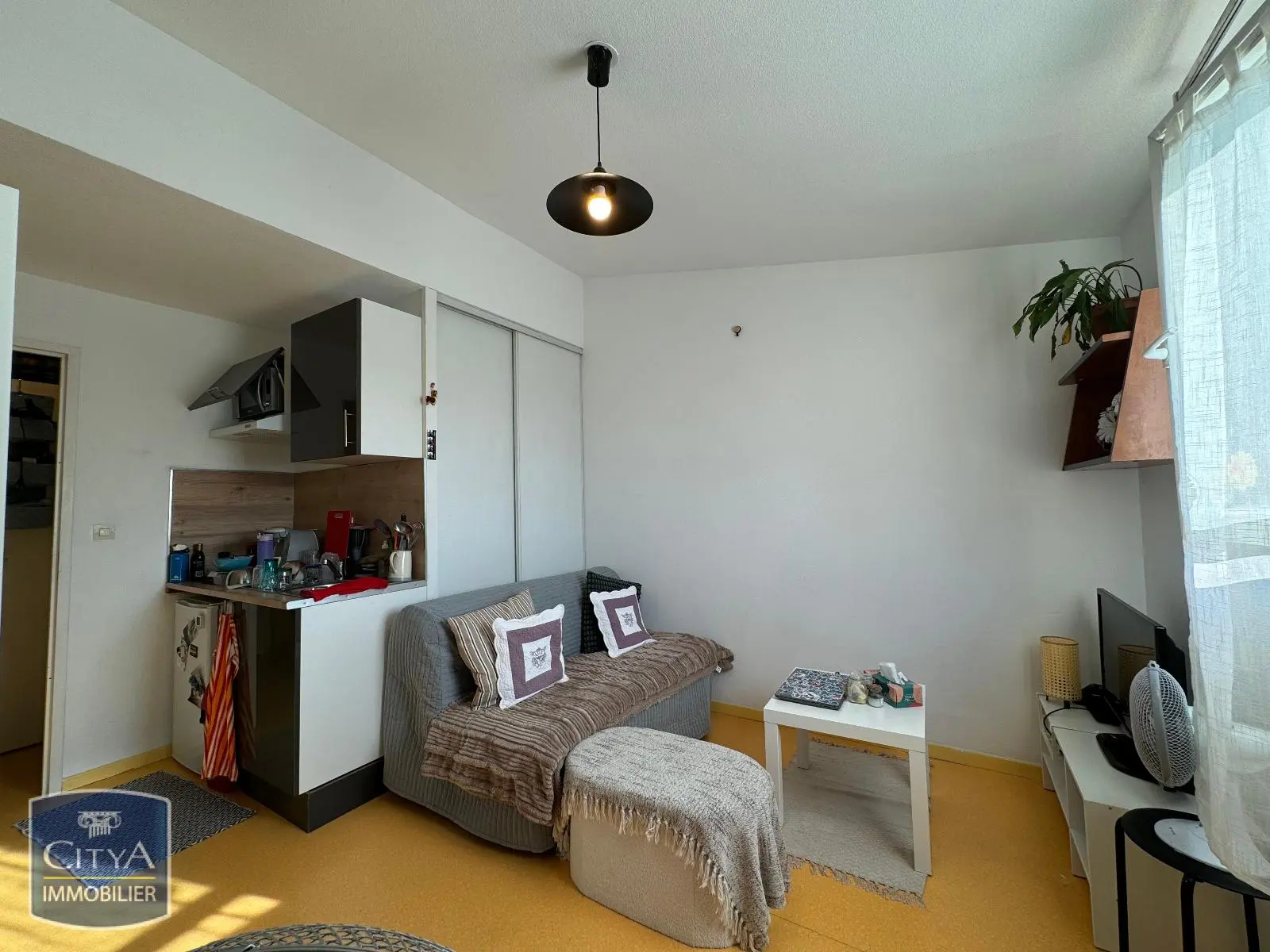 Photo 1 Appartement 1 pièce 18.47m²