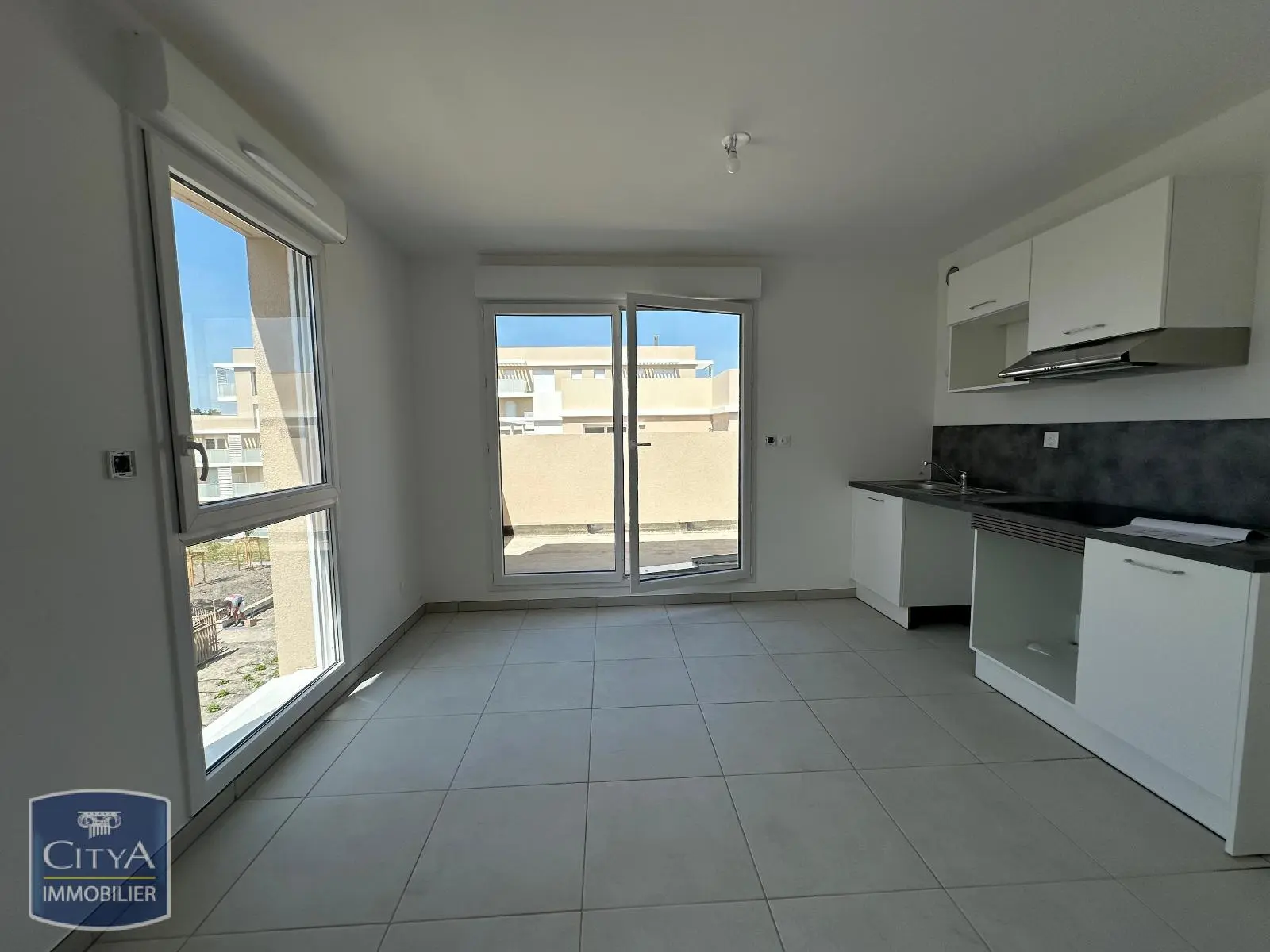 Photo 1 Appartement 1 pièce 32.73m²