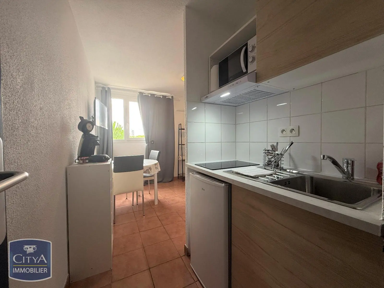 Photo 2 Appartement 1 pièce 17.06m²