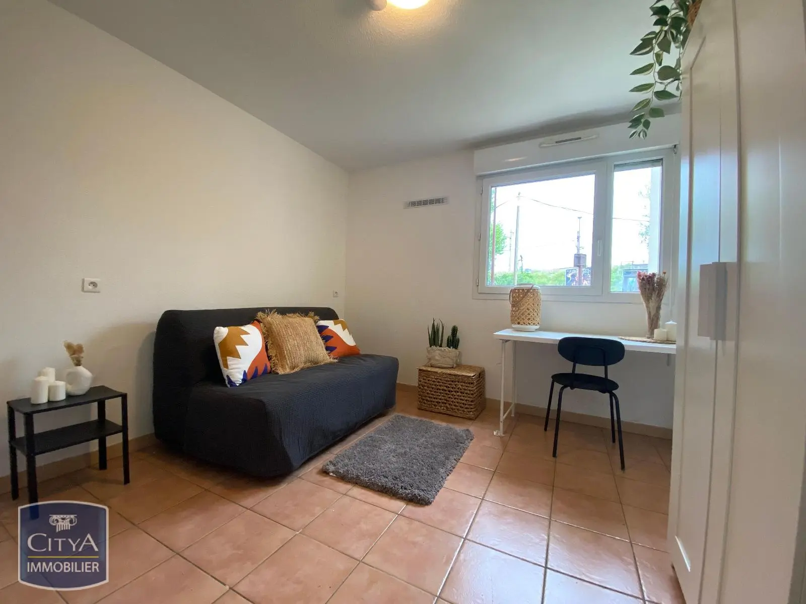 Photo 1 Appartement 1 pièce 18.03m²