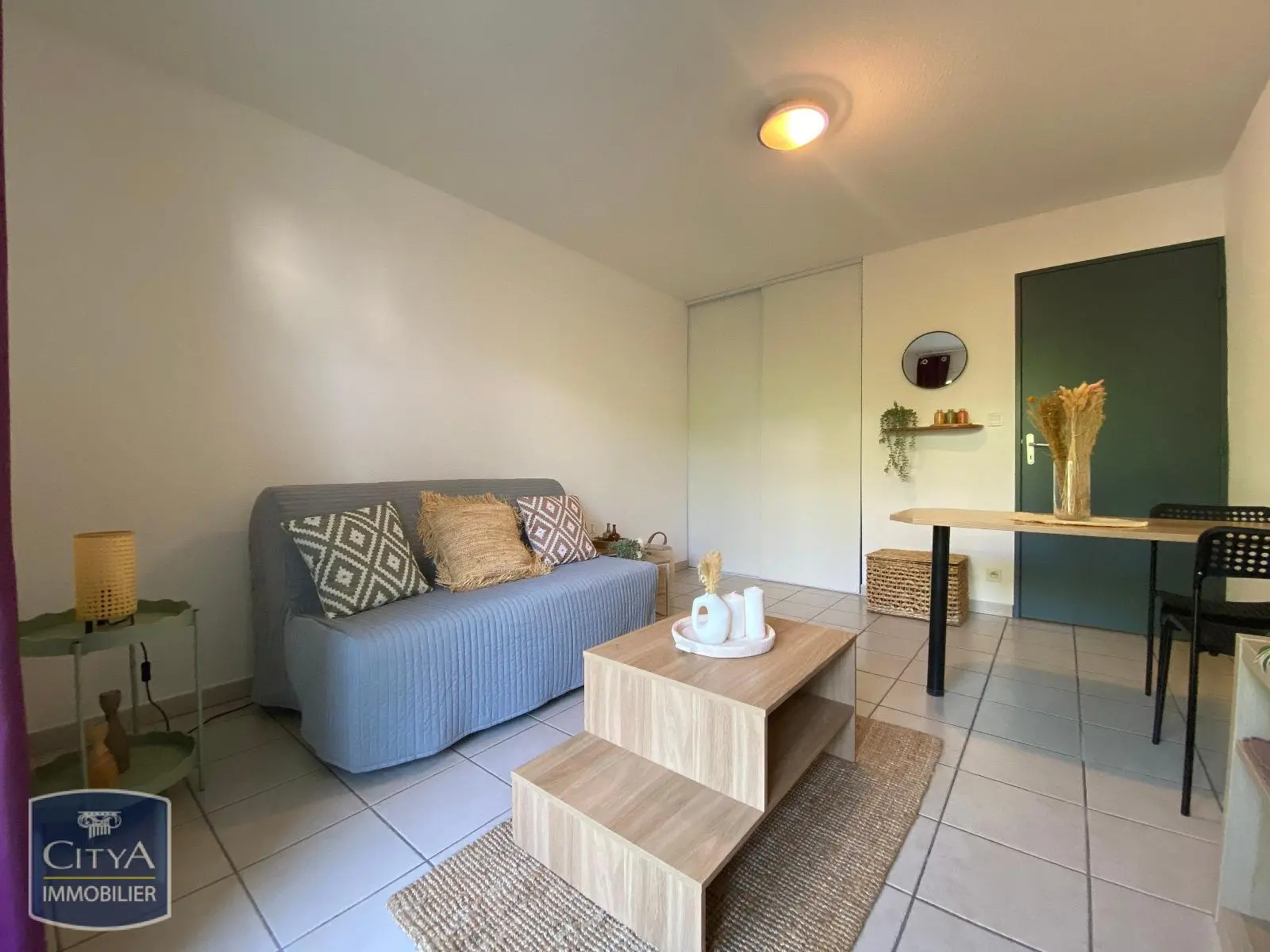 Photo 1 Appartement 1 pièce 20.73m²