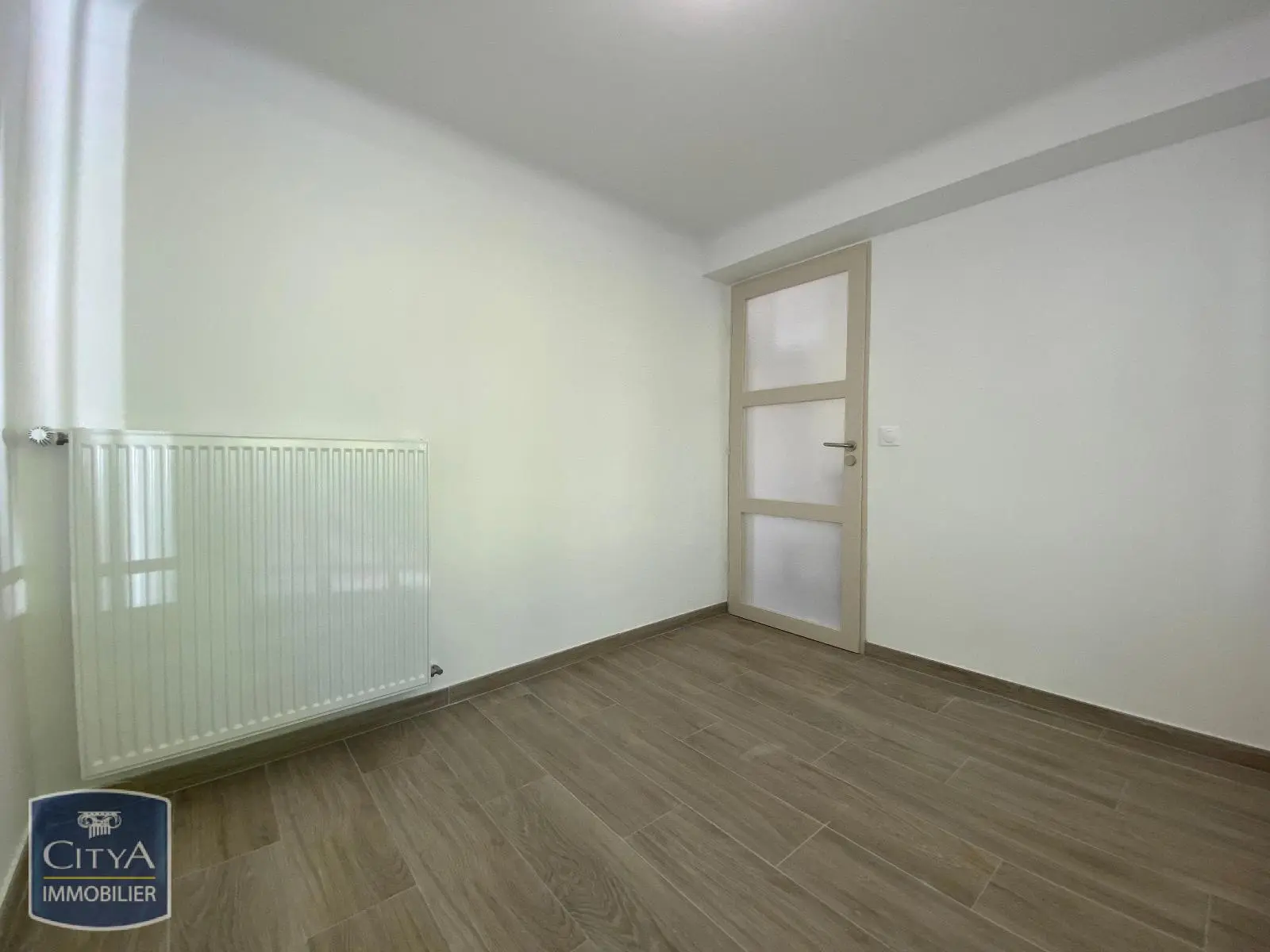Photo 3 Local Professionnel 3 pièces 39.25m²