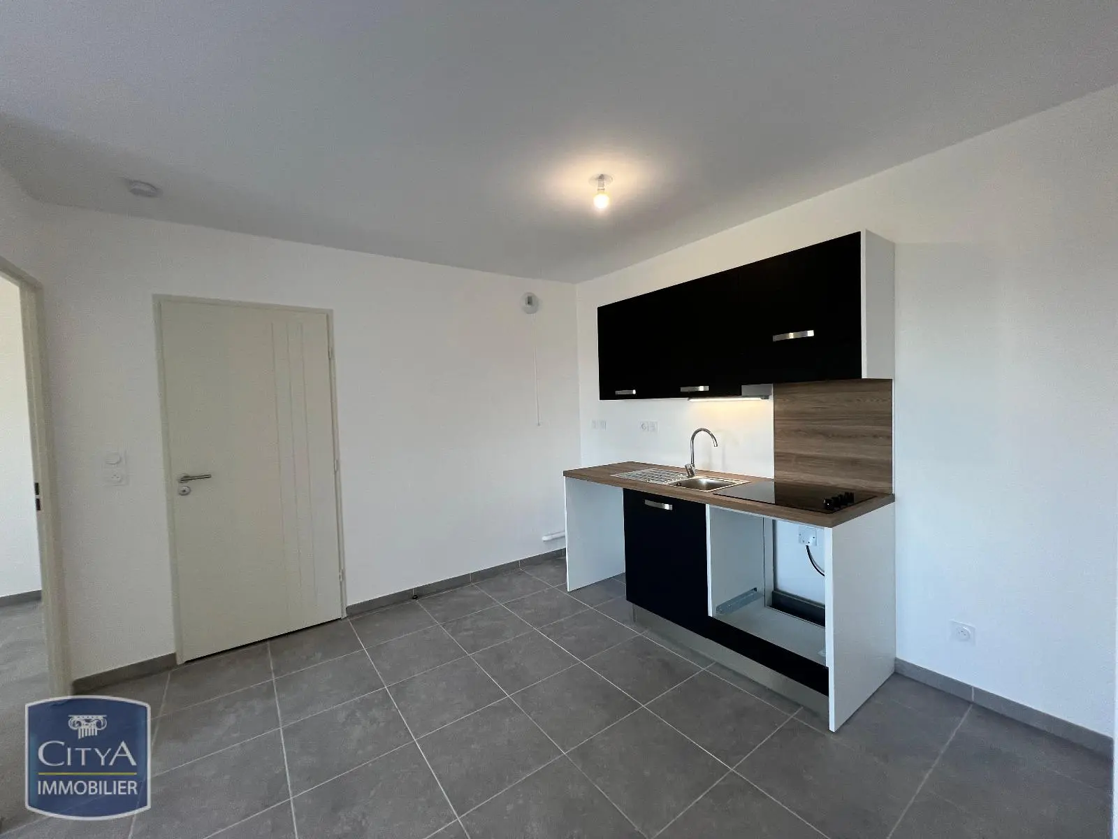 Photo 2 appartement Arles
