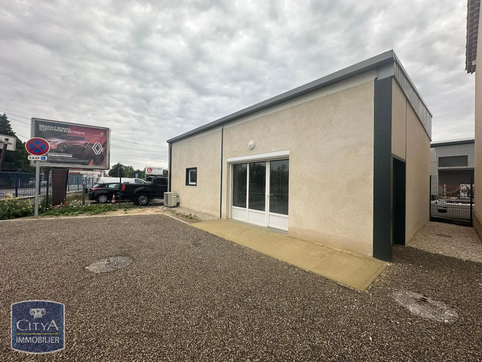 Photo 4 Local Professionnel