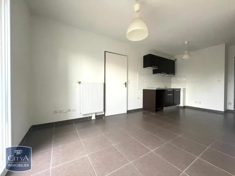 Photo 2 Appartement 1 pièce 30.65m²