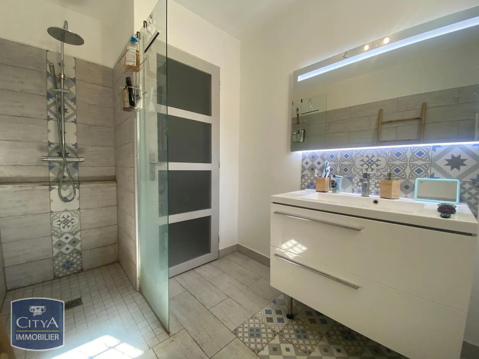 Photo 12 Appartement 5 pièces 102.32m²