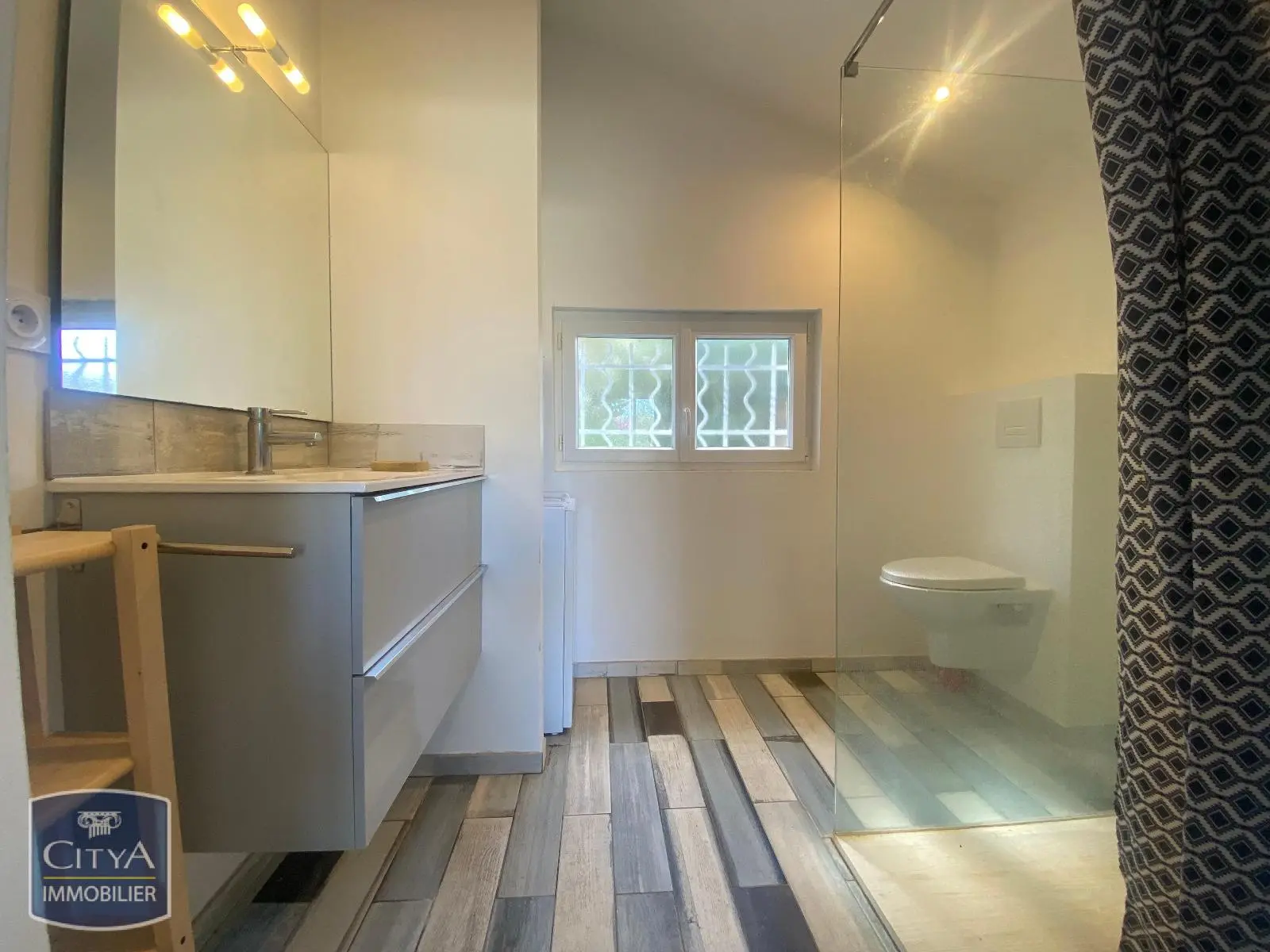 Photo 14 Appartement 5 pièces 102.32m²