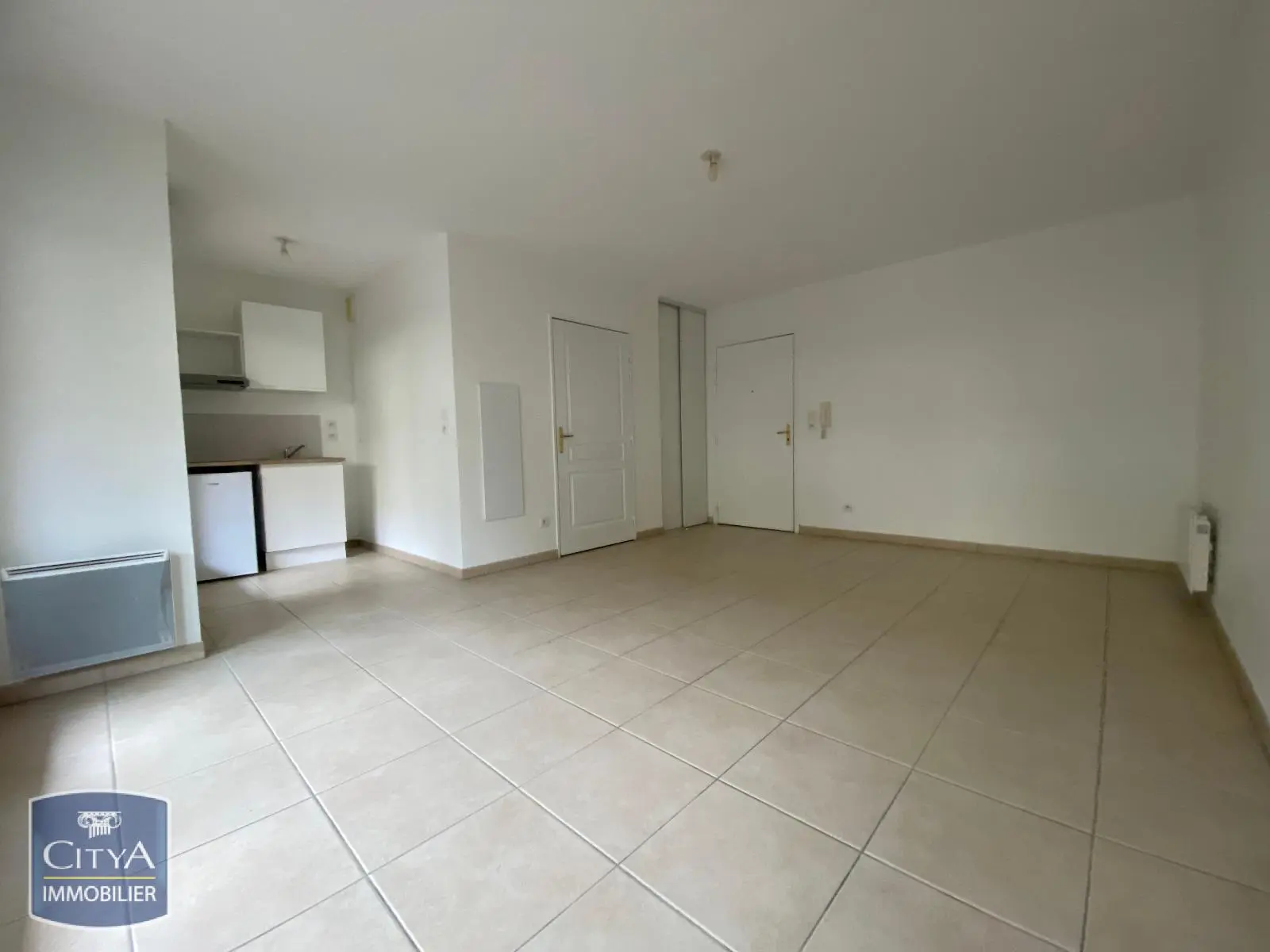 Photo 2 Appartement 1 pièce 30.06m²