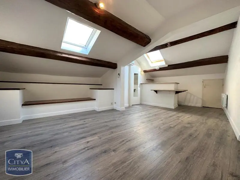 Photo 1 Appartement 1 pièce 21.76m²