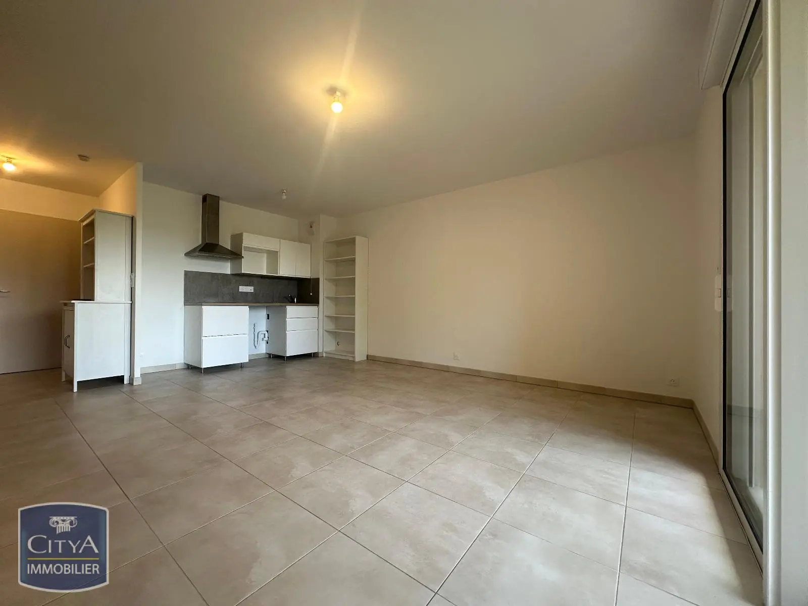 Photo 1 Appartement 1 pièce 35.74m²