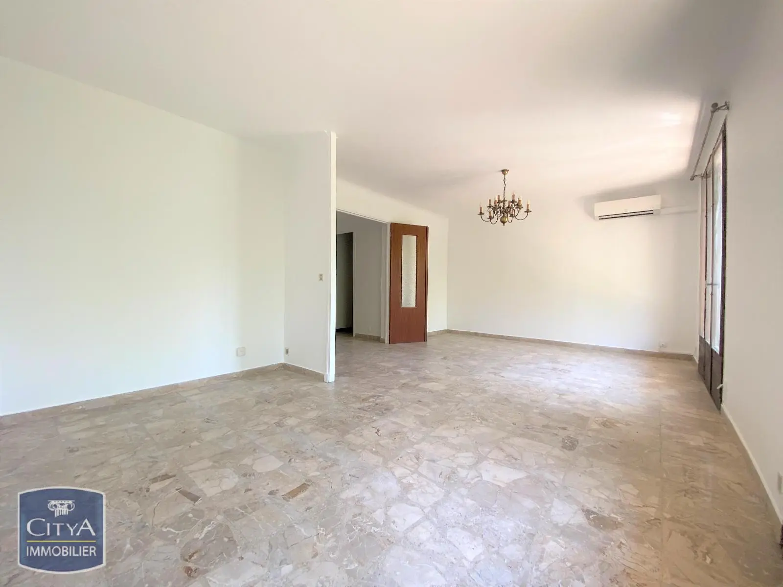 Photo 2 Appartement 3 pièces 77.82m²
