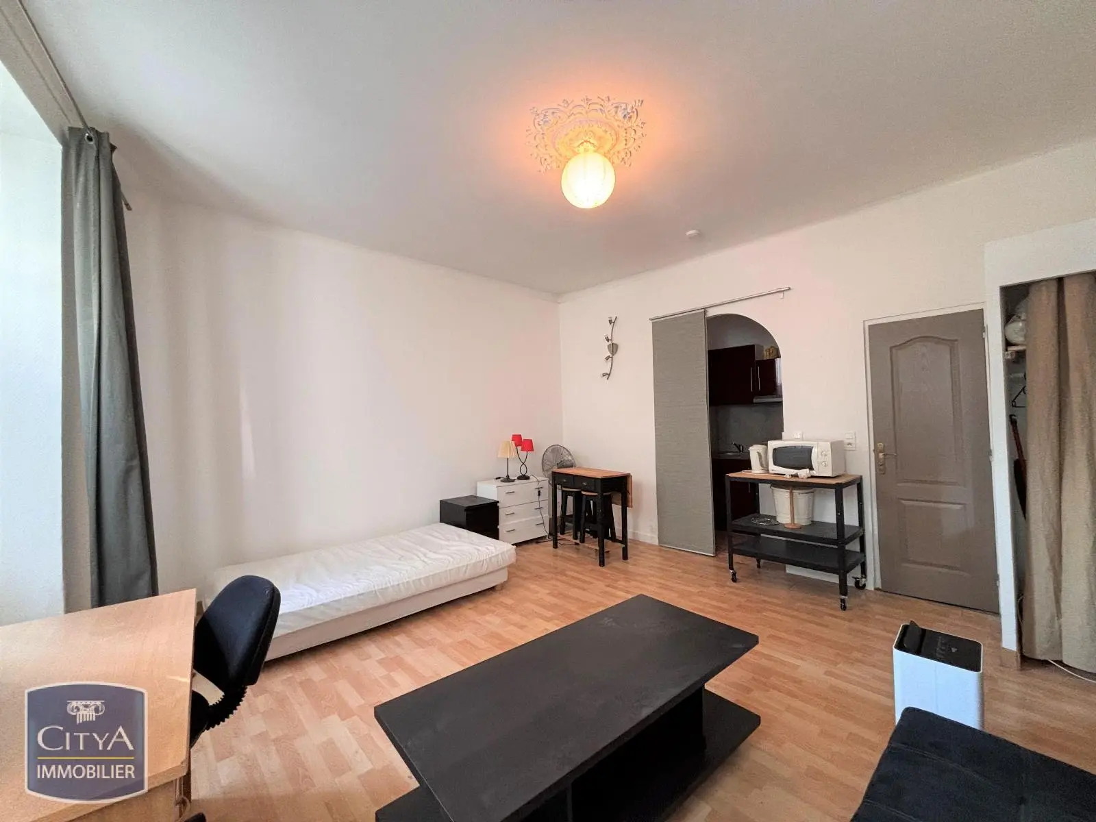 Photo 2 Appartement 1 pièce 26.11m²