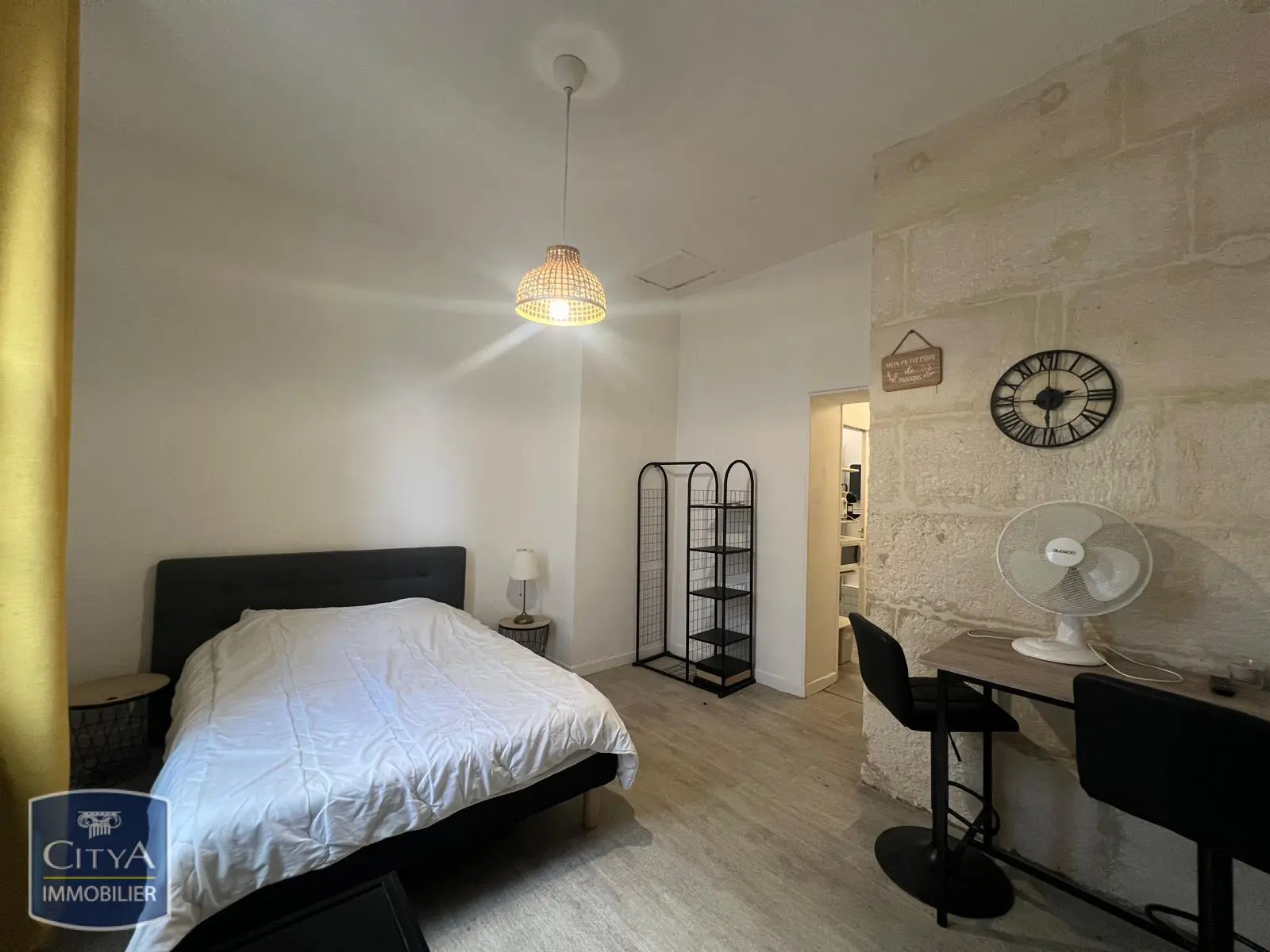 Photo 1 Appartement 1 pièce 18.2m²