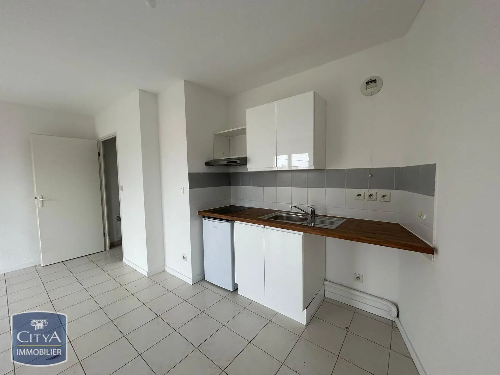 Photo 2 Appartement 1 pièce 30.38m²