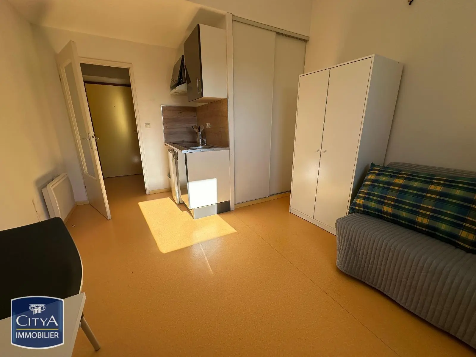 Photo 1 Appartement 1 pièce 18.47m²