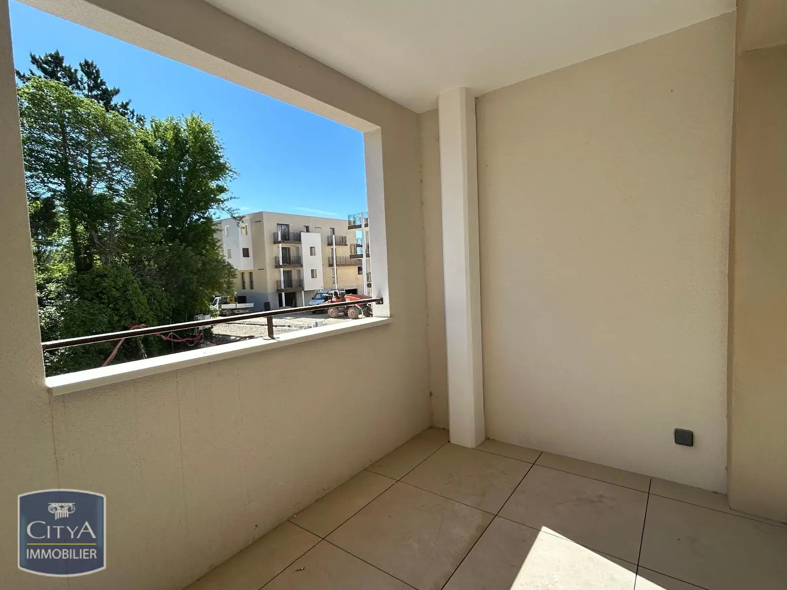 Photo 2 Appartement 1 pièce 27m²