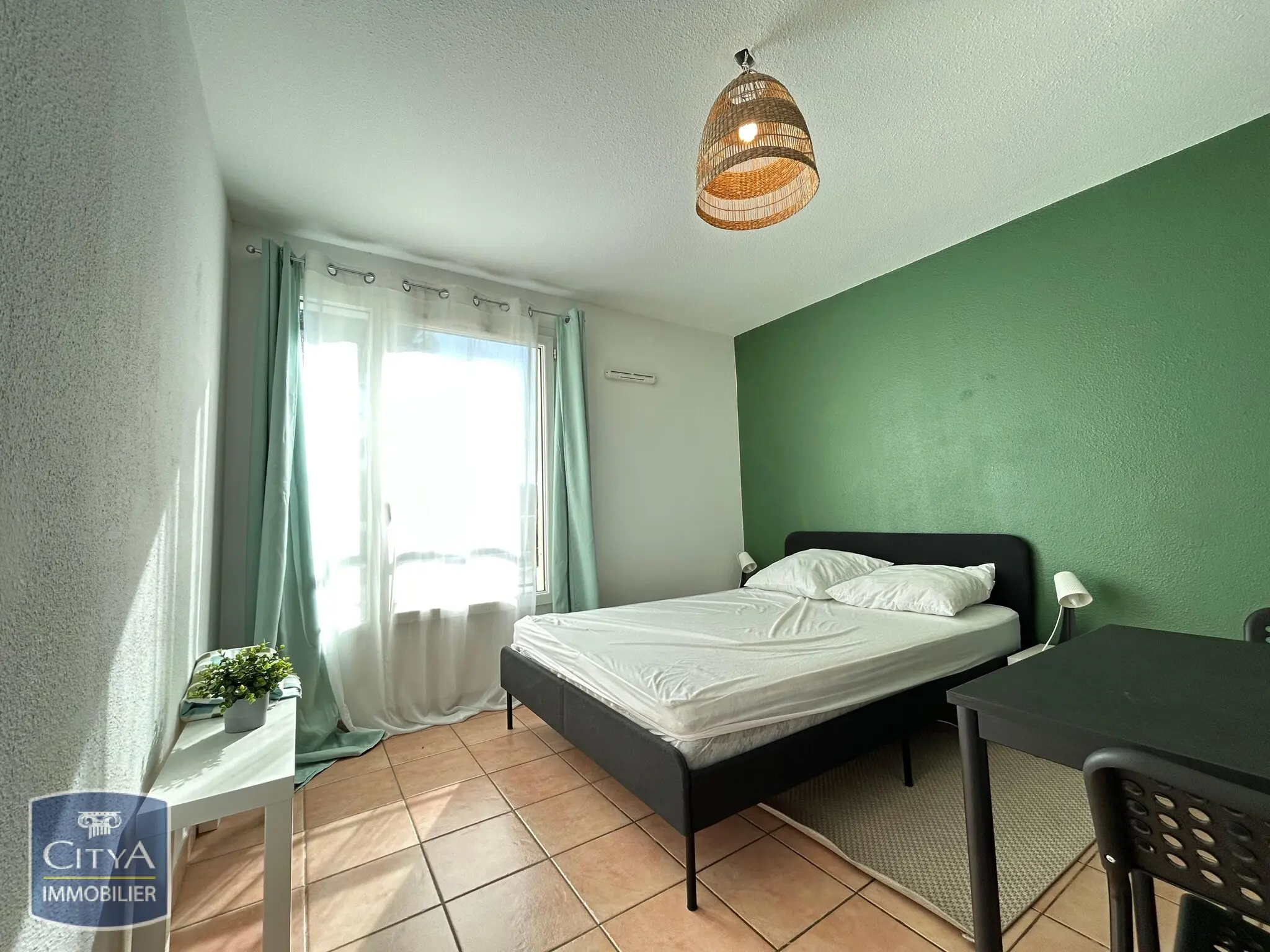 Photo 1 Appartement 1 pièce 18m²