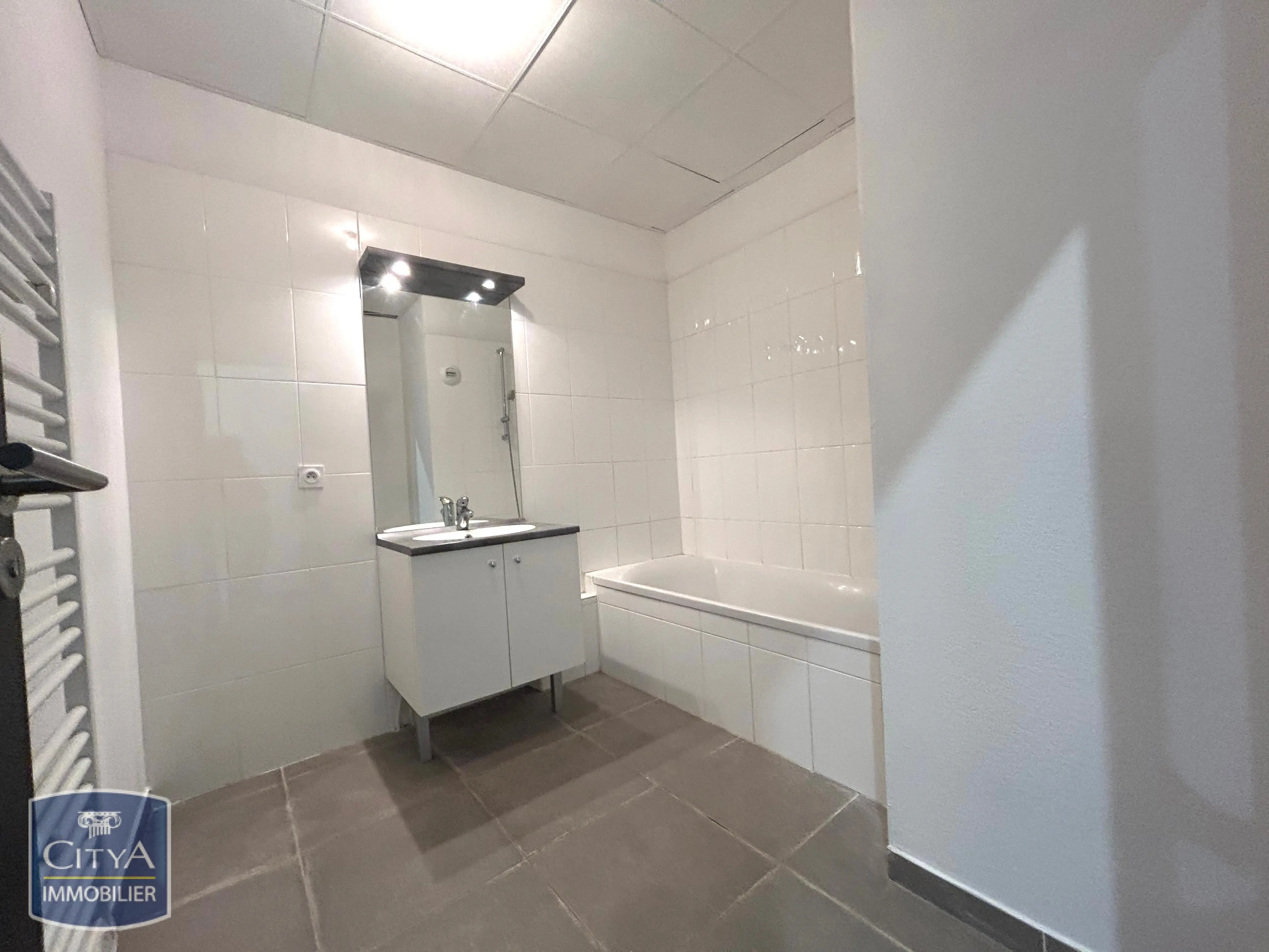 Photo 9 Appartement 2 pièces 99m²