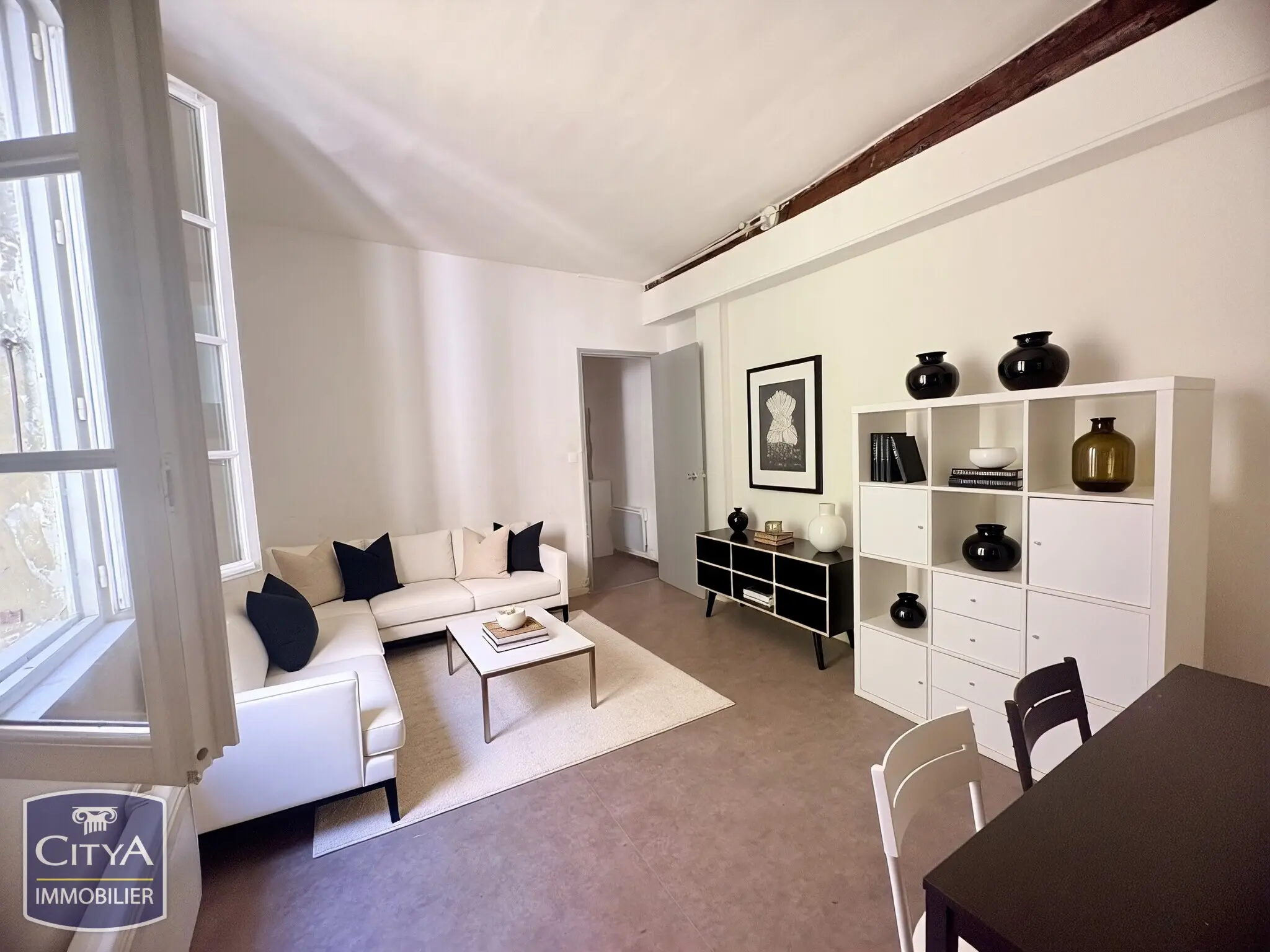 Photo 1 Appartement 1 pièce 27.59m²