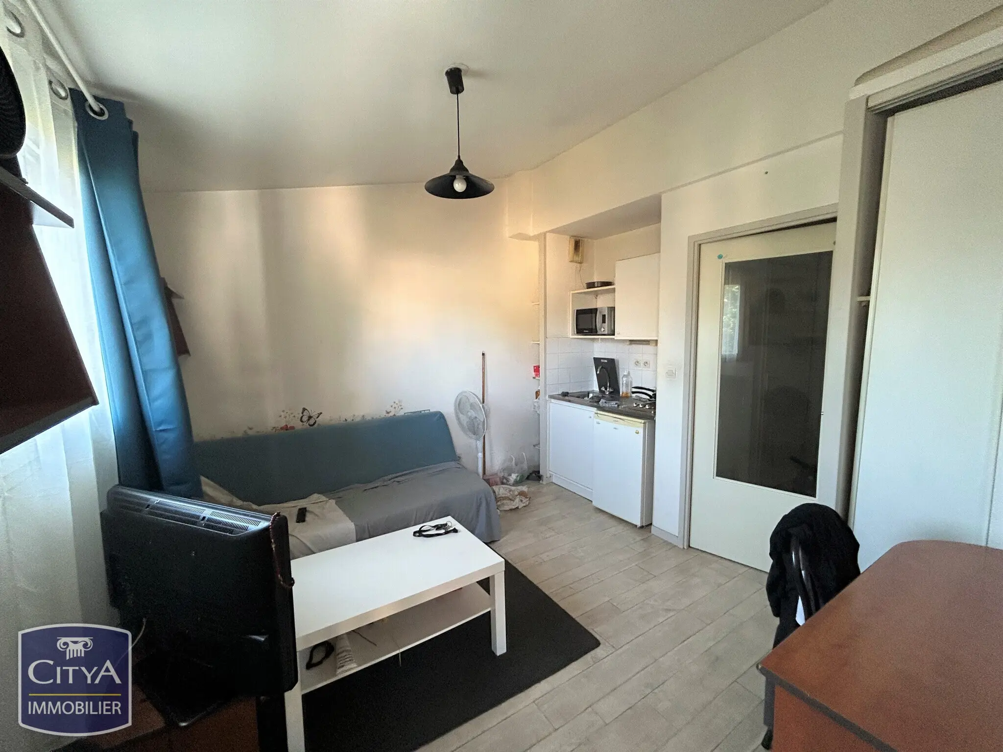 Photo 1 Appartement 1 pièce 18.83m²