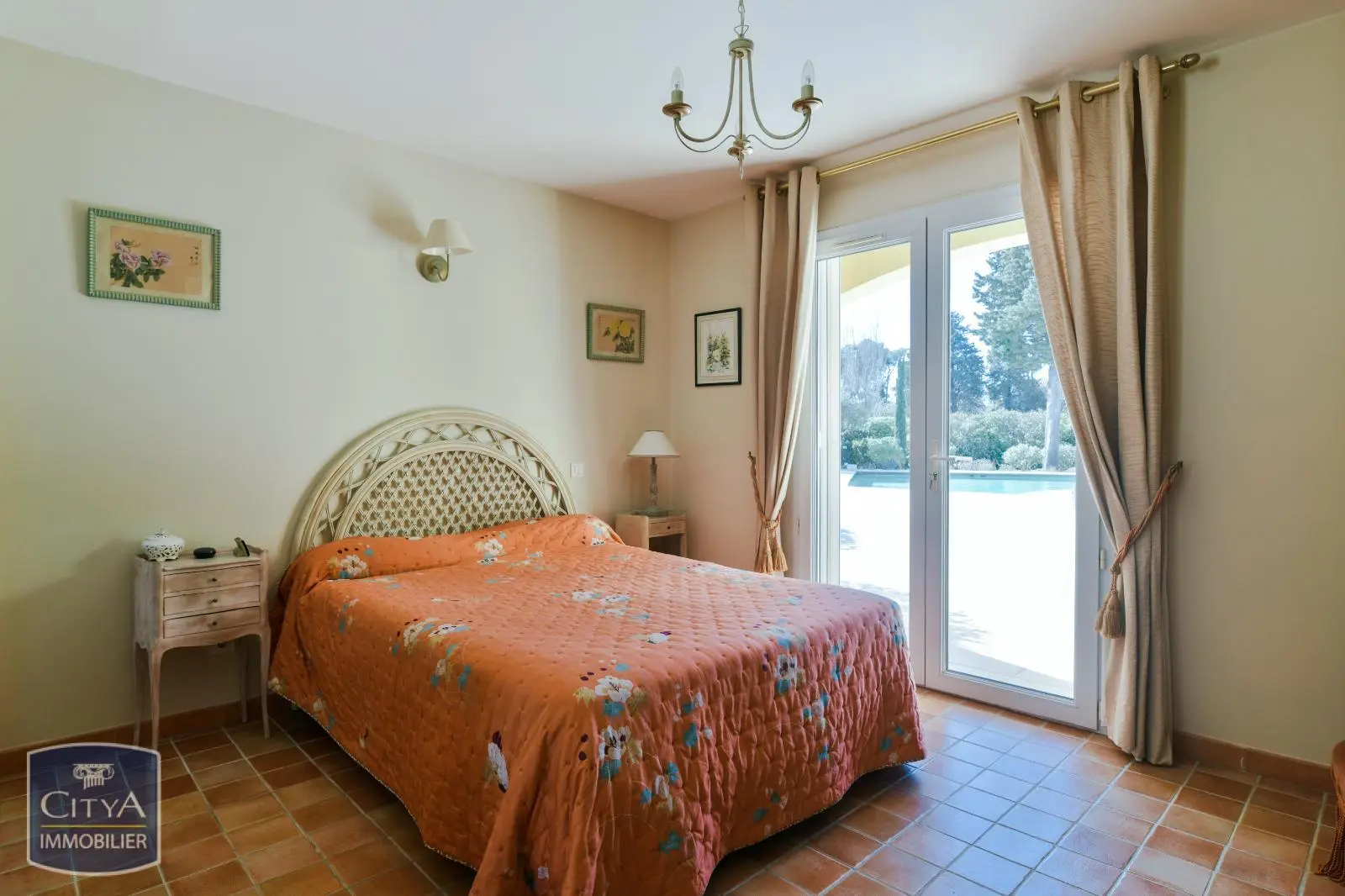 Photo 14 Maison 8 pièces 240m²