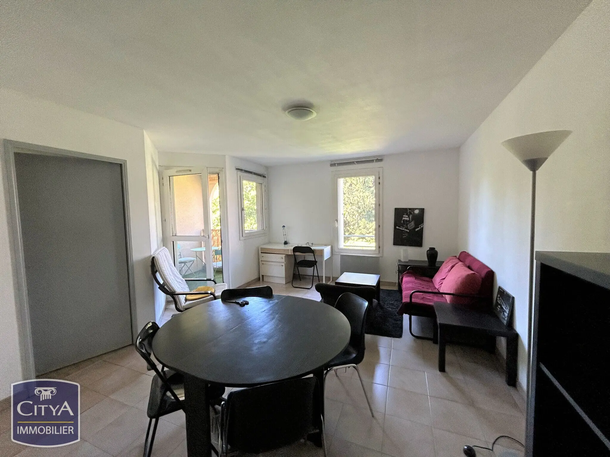 Photo 1 Appartement 1 pièce 35m²