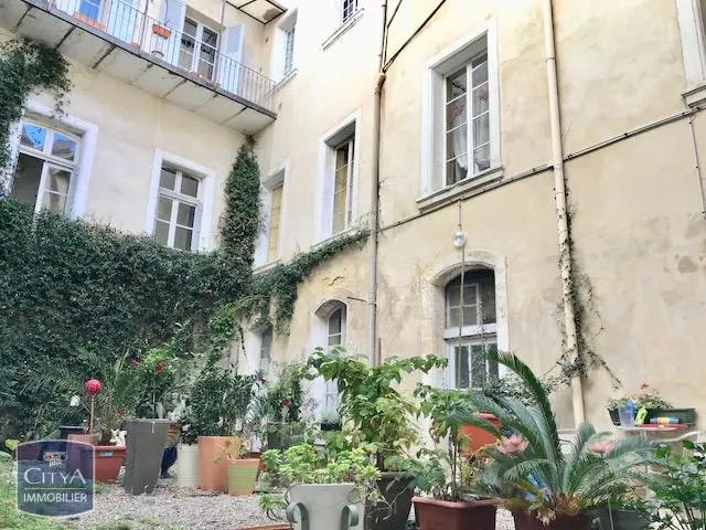 Photo 1 Immeuble 866m²