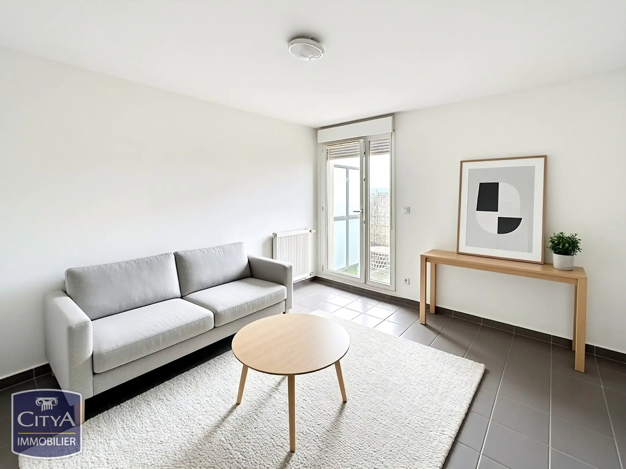 Photo 1 Appartement 1 pièce 27m²