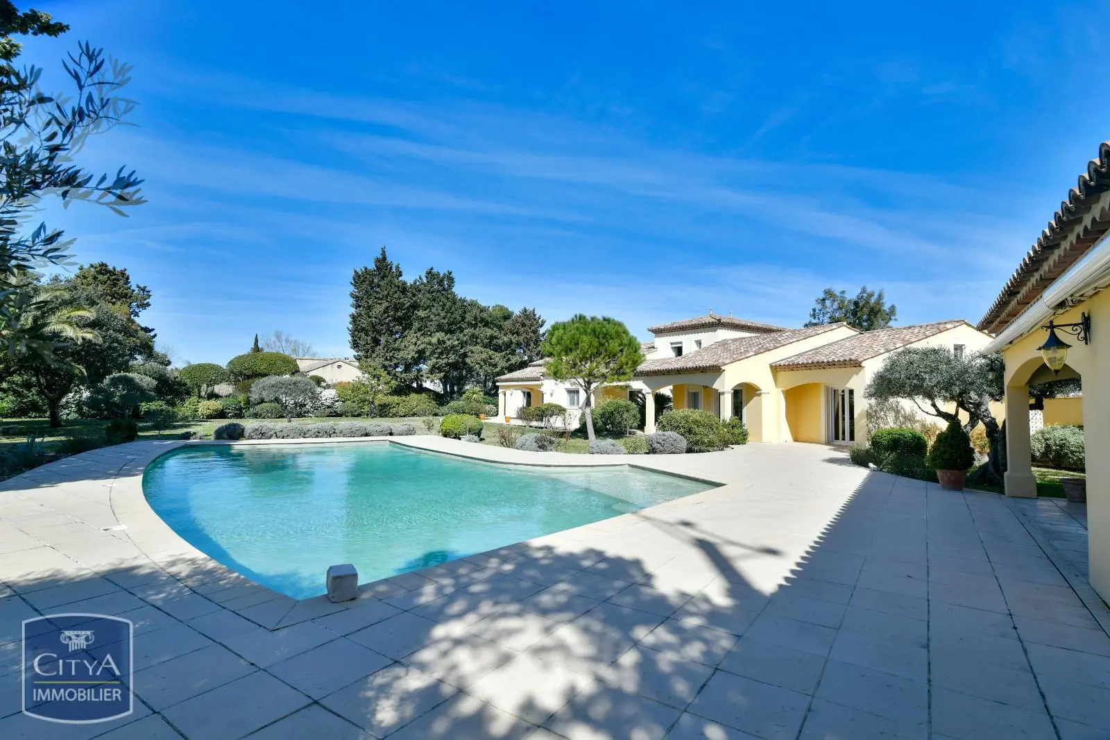 Photo 3 Maison 8 pièces 240m²