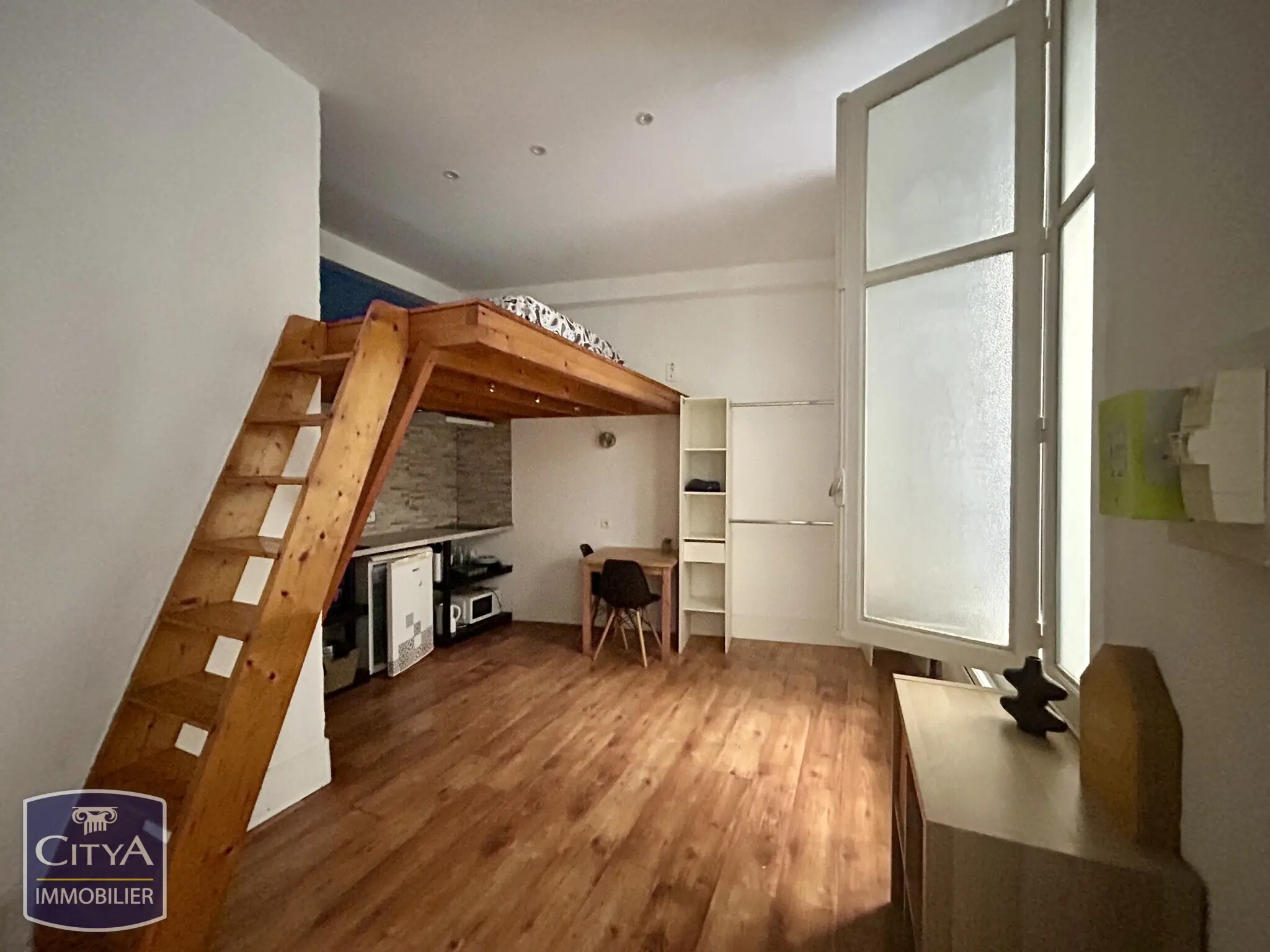 Photo 1 Appartement 1 pièce 22m²