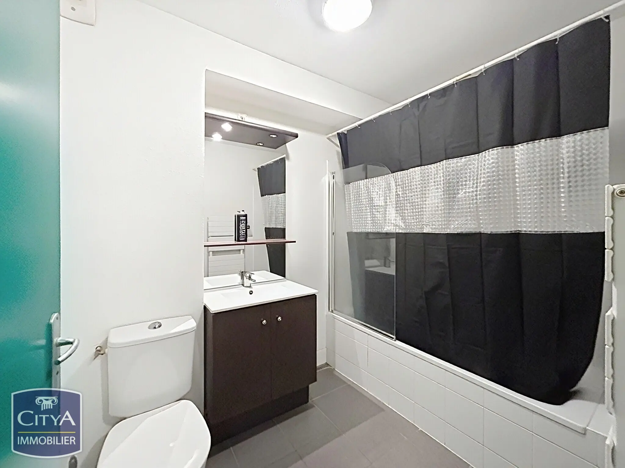 Photo 3 Appartement 1 pièce 27m²
