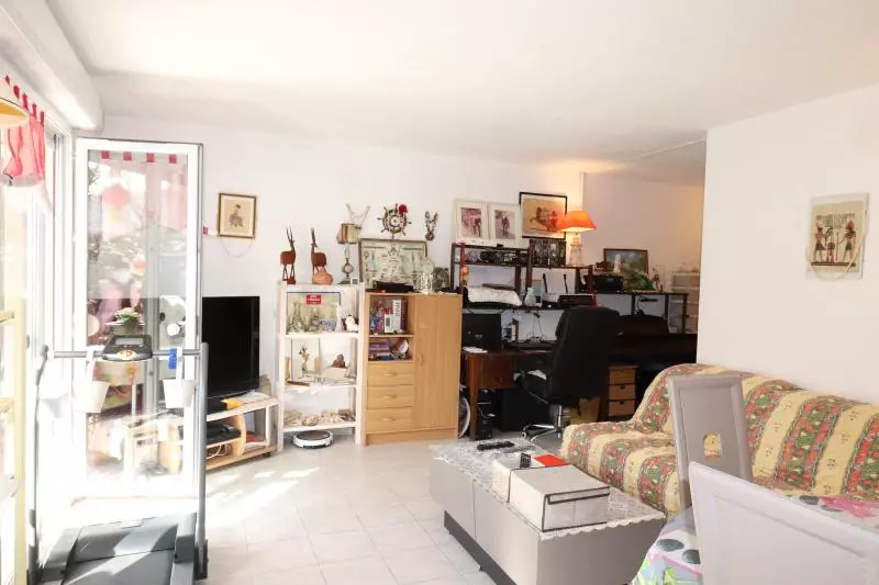 Illustration pour Appartement 2 pièces 48m² Photo Appartement 2 pièces 48m²