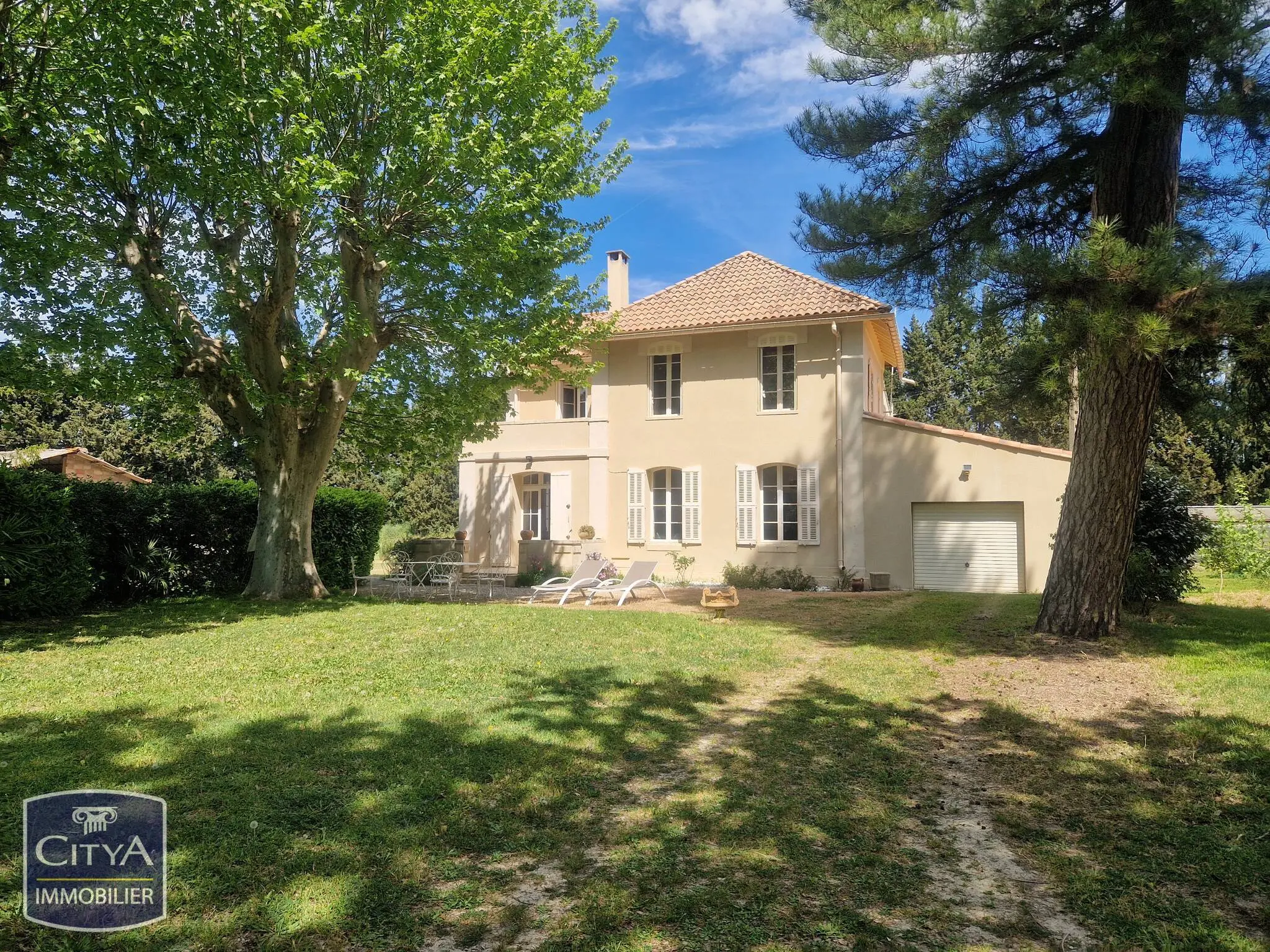 Photo 1 Maison 6 pièces 140m²