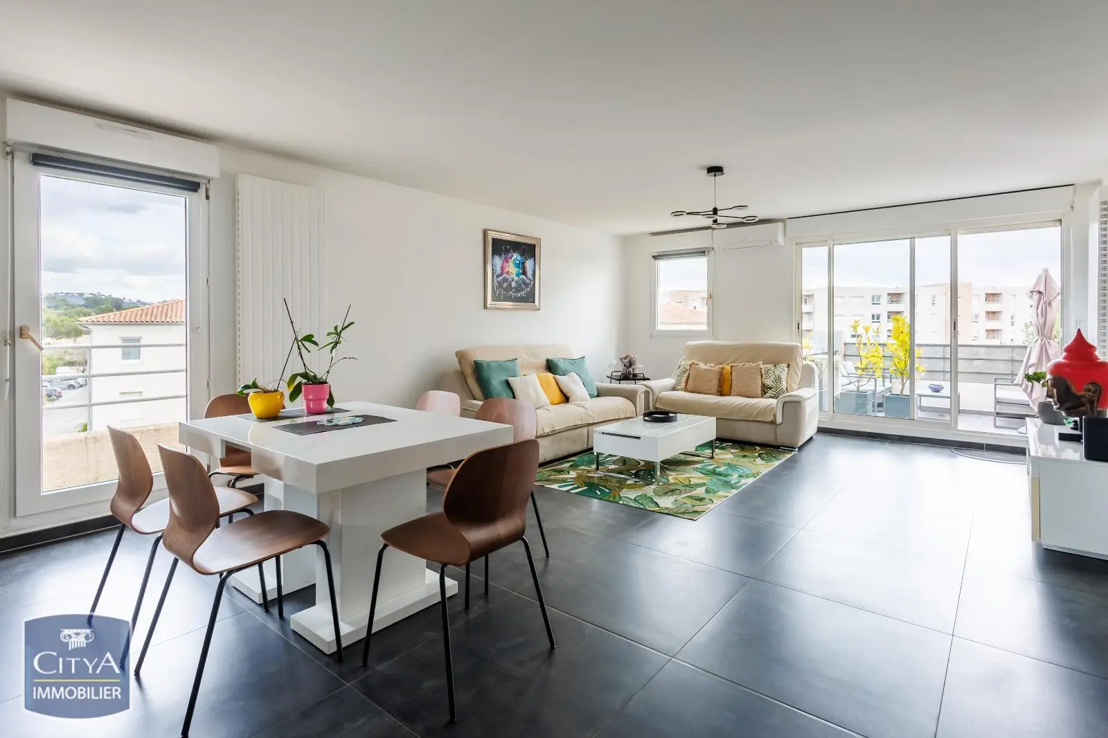 Photo 1 Appartement 4 pièces 102m²