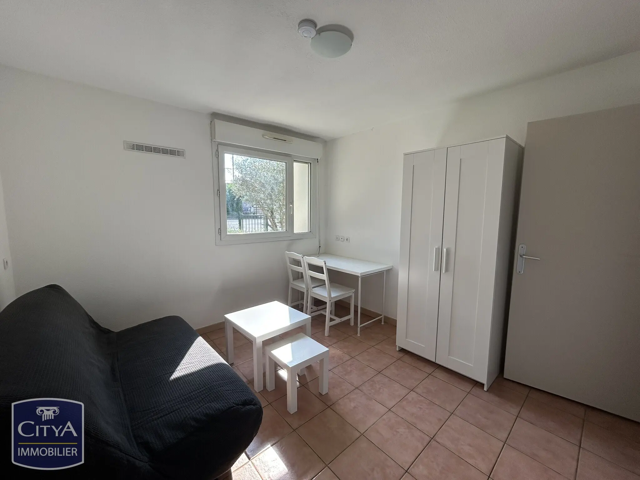 Photo 2 Appartement 1 pièce 18.4m²
