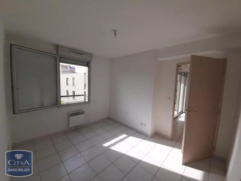 Illustration pour Appartement 2 pièces 44m² Photo Appartement 2 pièces 44m²