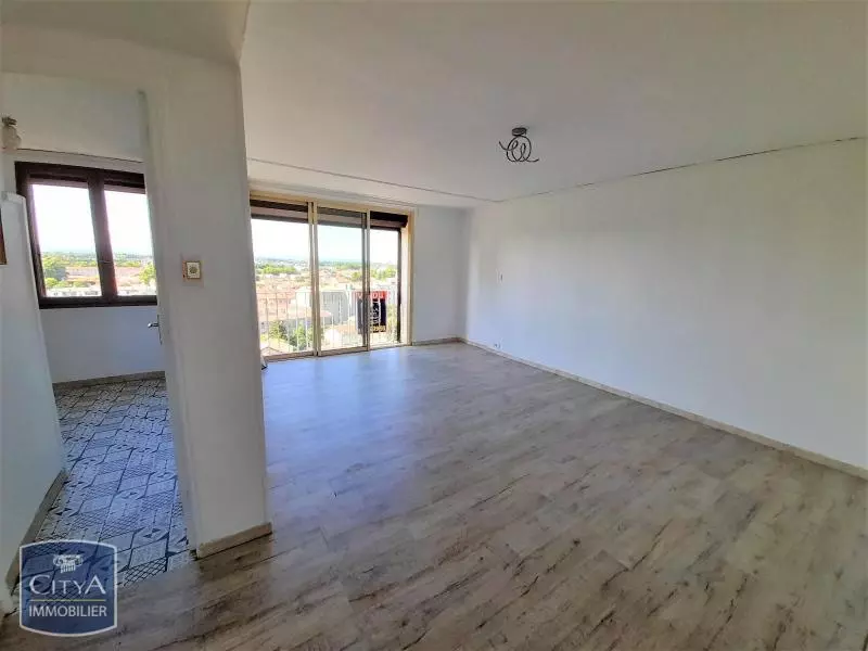 Illustration pour Appartement 3 pièces 56m² Photo Appartement 3 pièces 56m²