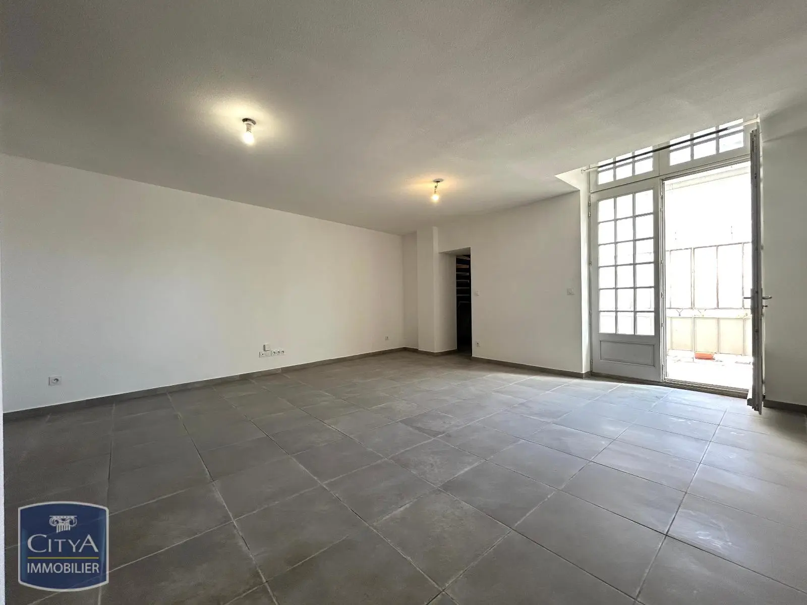 Photo 4 Appartement 2 pièces 99m²