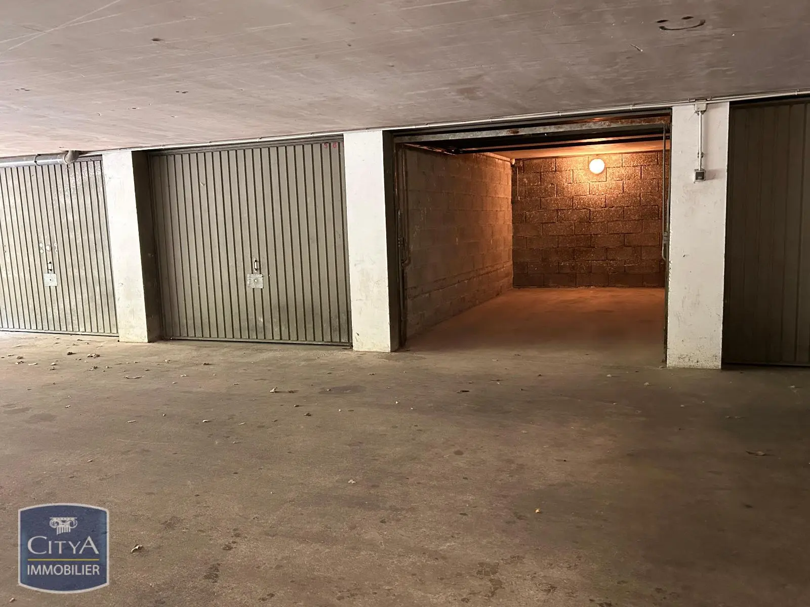 Photo 2 Parking 14m²