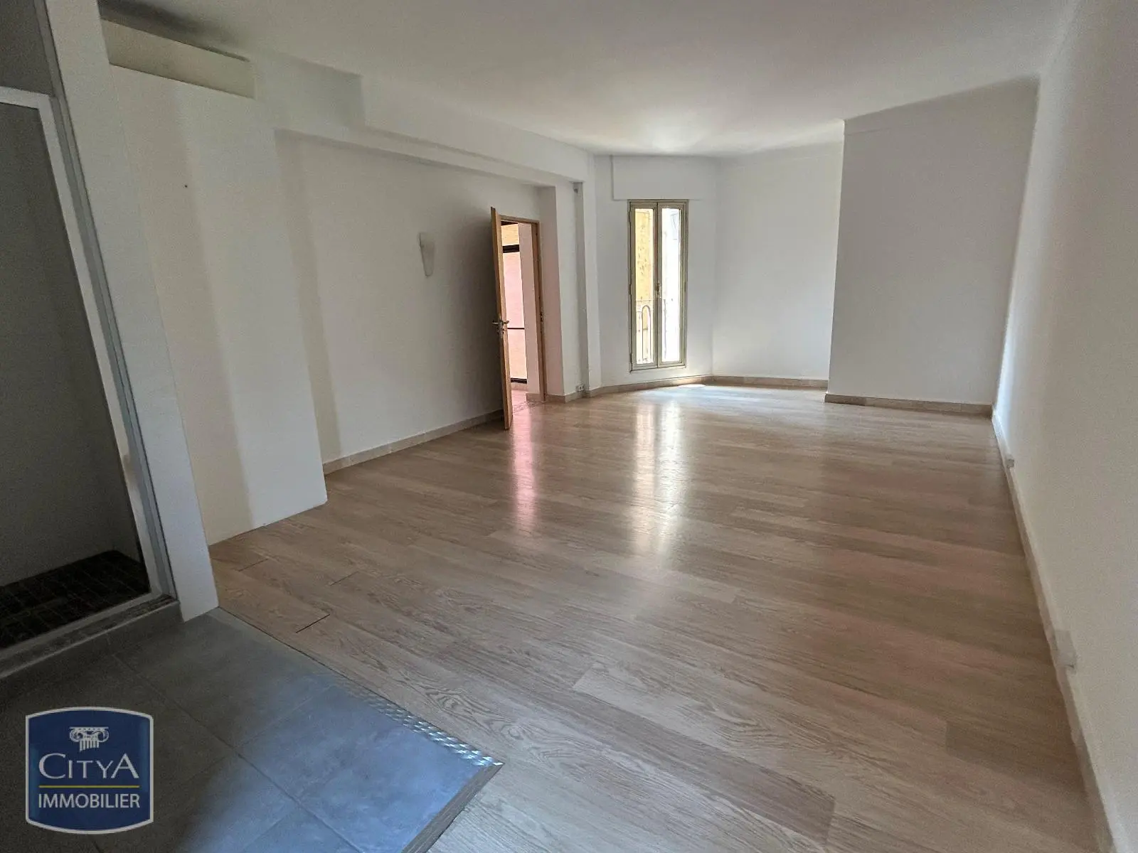 Photo 8 Appartement 2 pièces 105m²