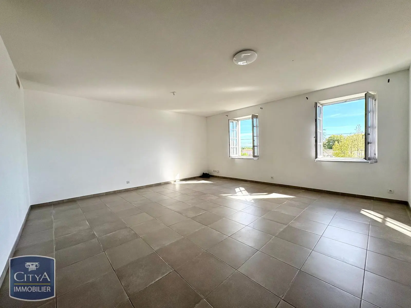 Photo 2 Appartement 4 pièces 107m²
